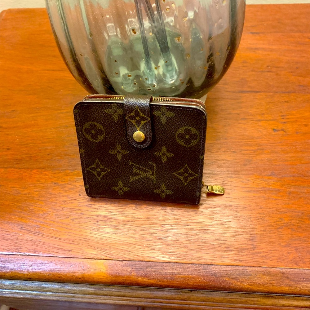Authentic Louis Vuitton wallet